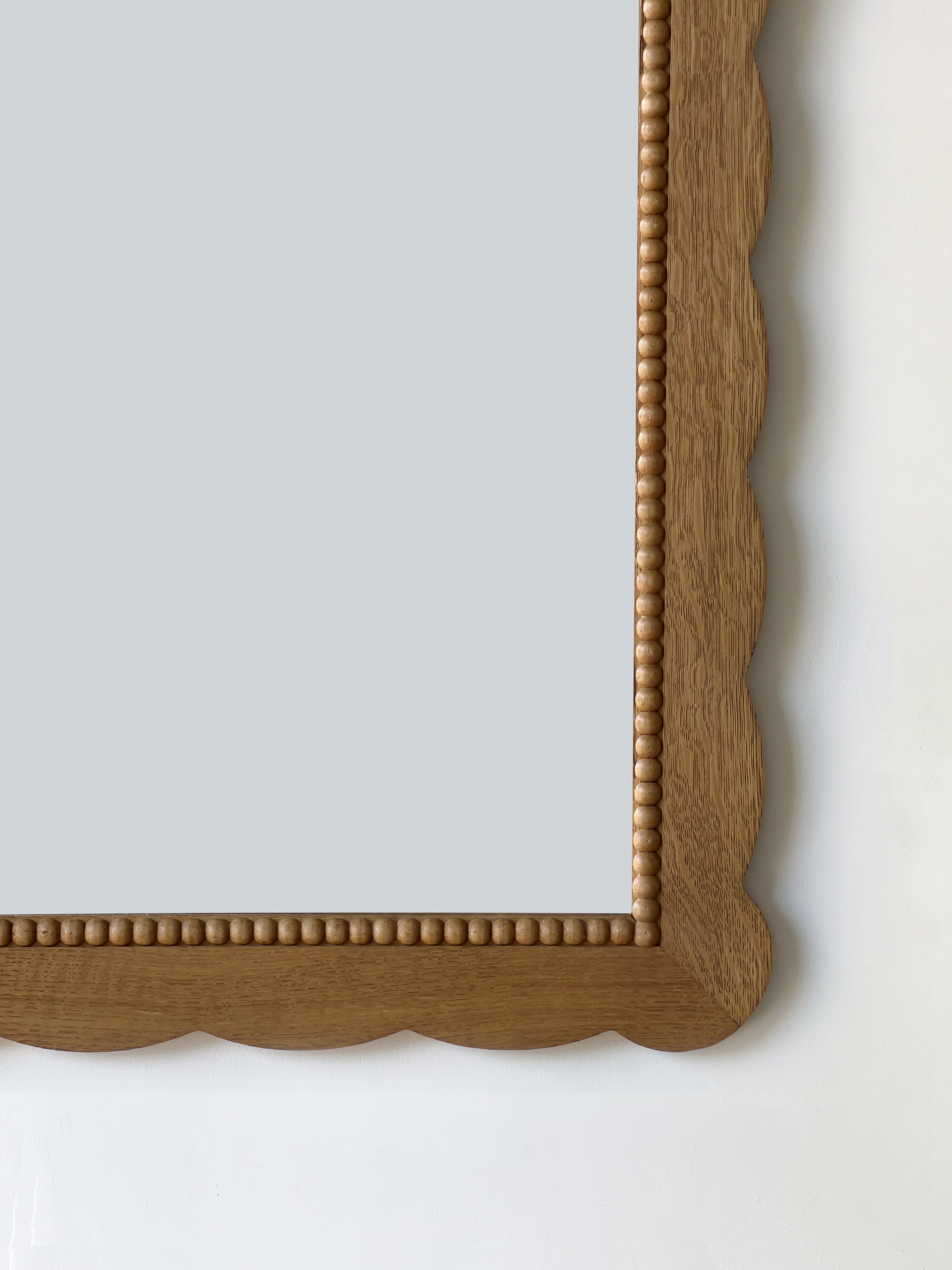 Santiago Scalloped Mirror With Bobbin Trim Blend 21 - Medium