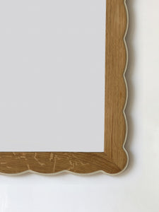 Santiago Scalloped Mirror With Highlighted Edge Blend 21 - Medium