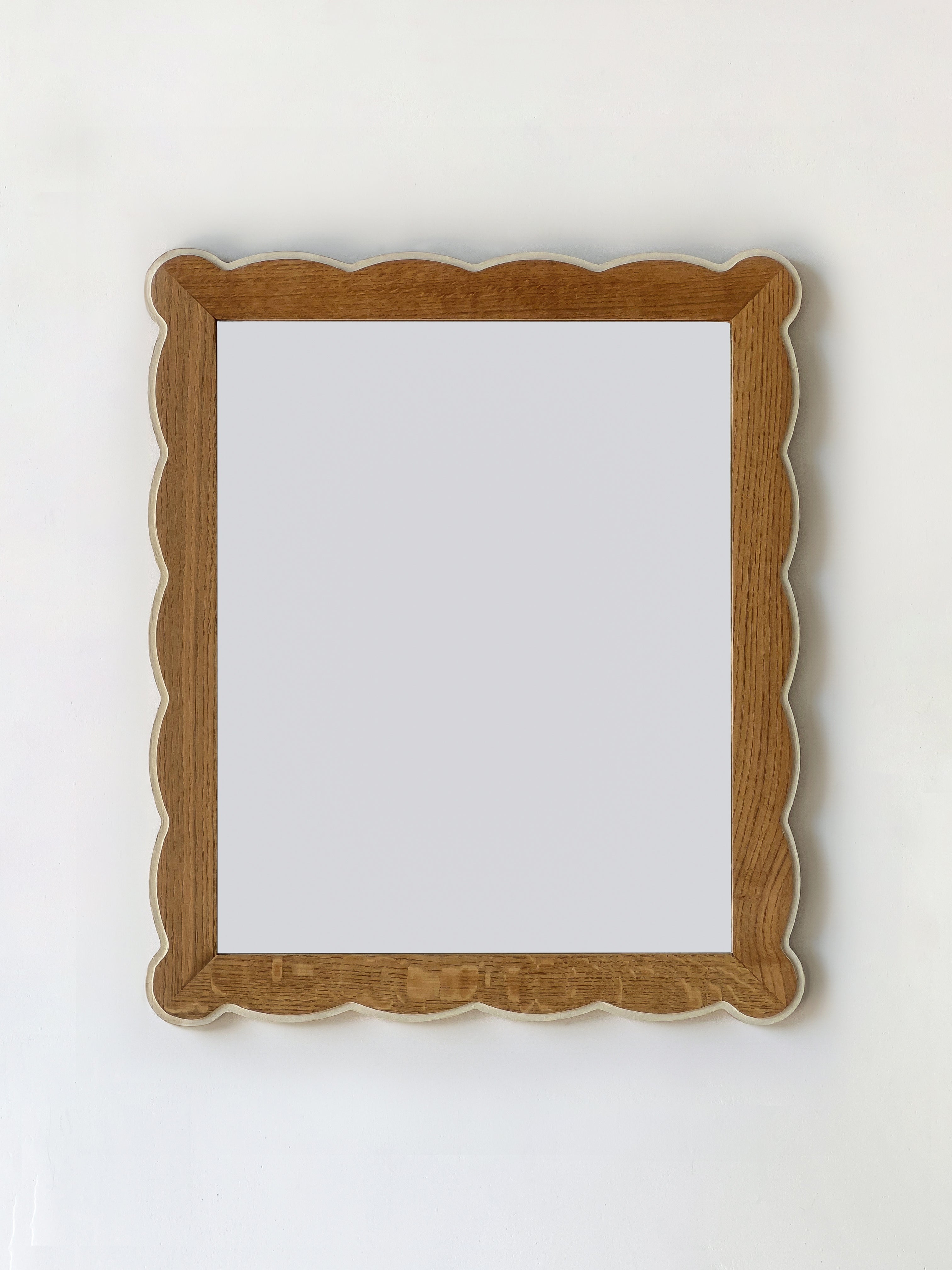 Santiago Scalloped Mirror With Highlighted Edge Blend 21 - Small