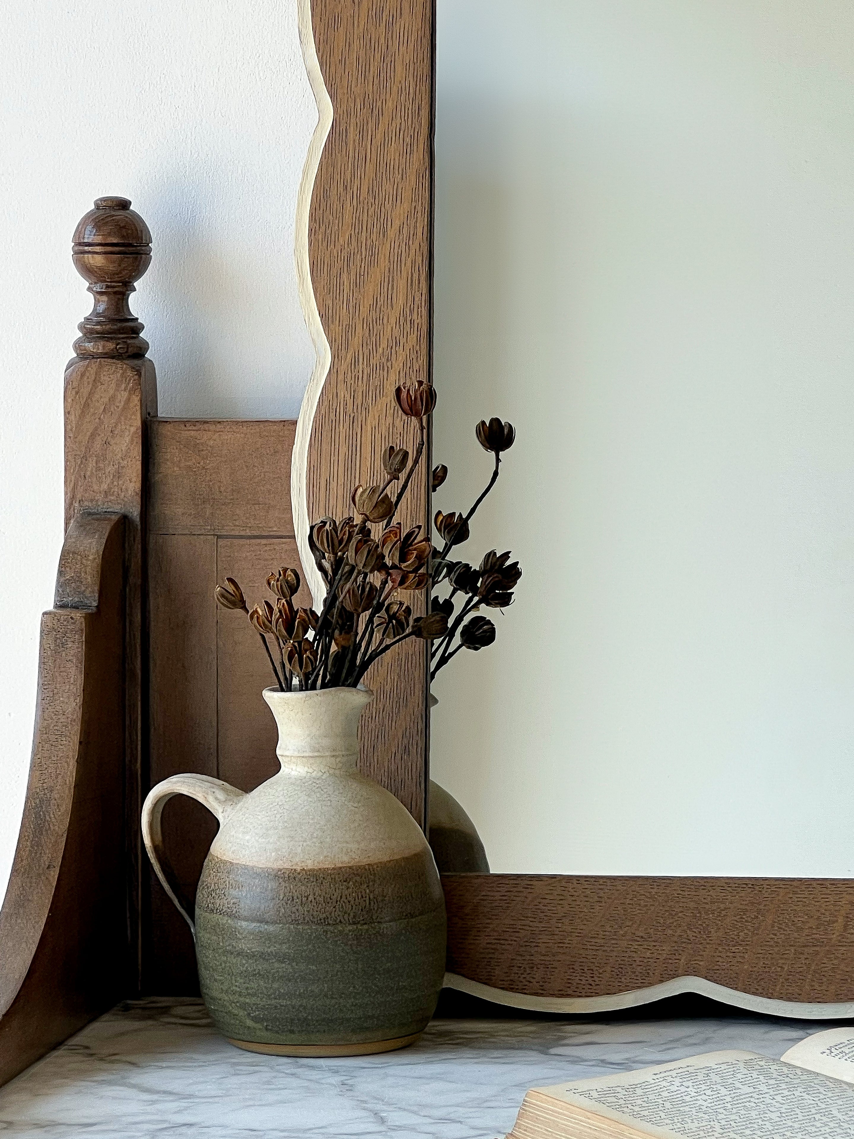 Santiago Scalloped Mirror With Highlighted Edge Blend 31 - Medium