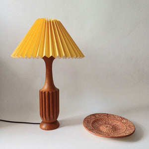 Teak Scalloped Table Lamp